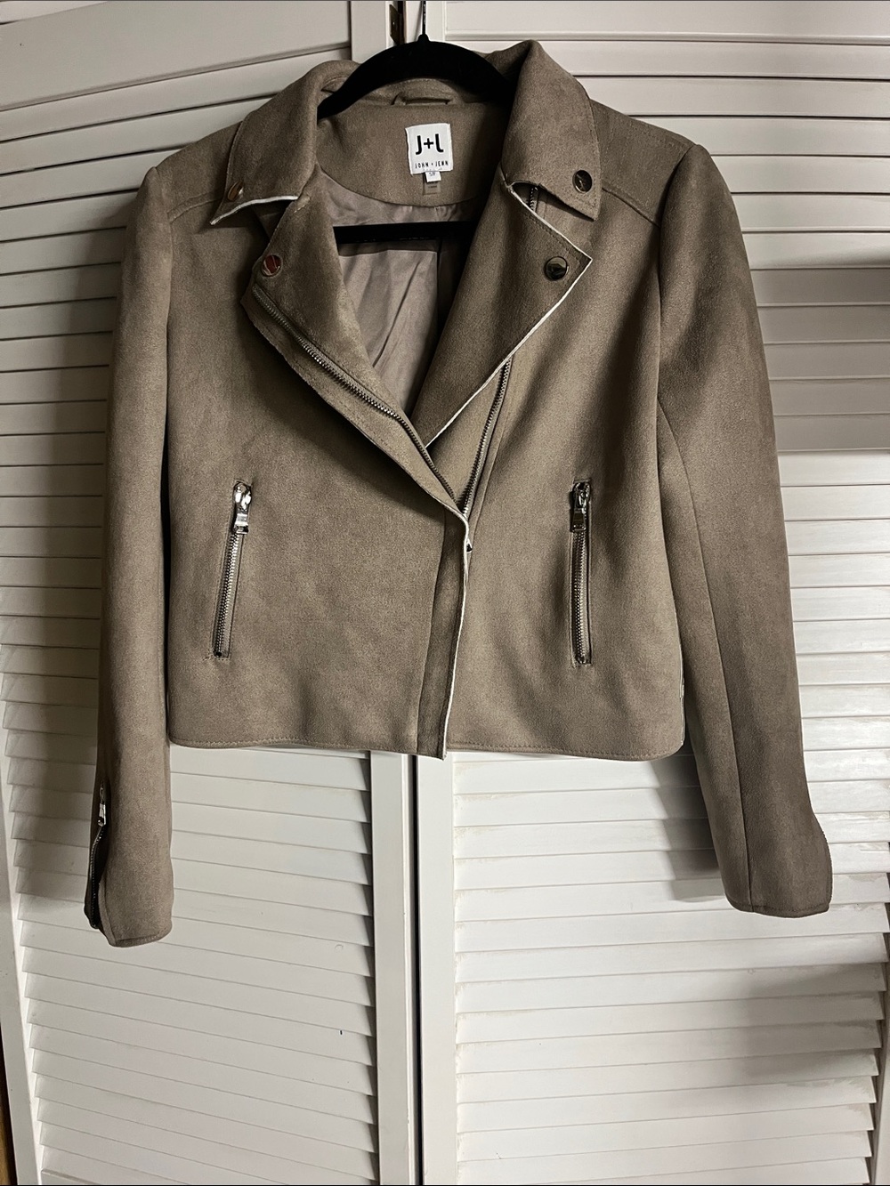 John + Jenn Taupe Faux Suede Moto Jacket - Women's Cropped Biker - Picture 2 of 8